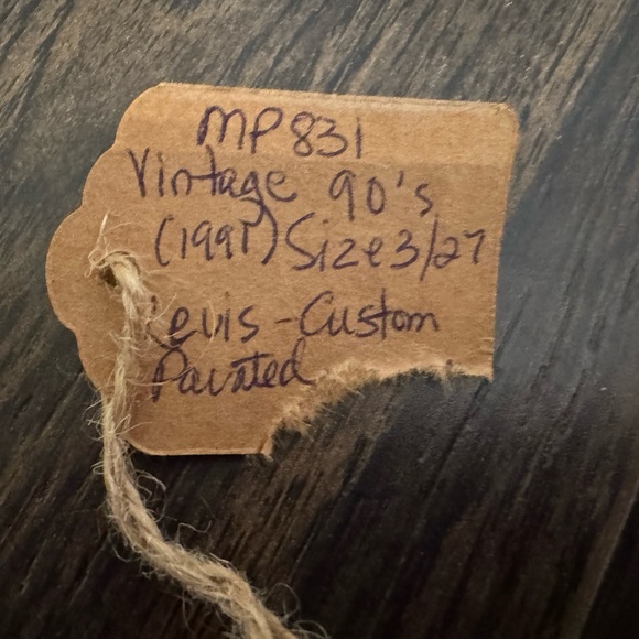 Levi's Women's Straight Leg Jeans with Artistic Patterns - Picture 10 of 11